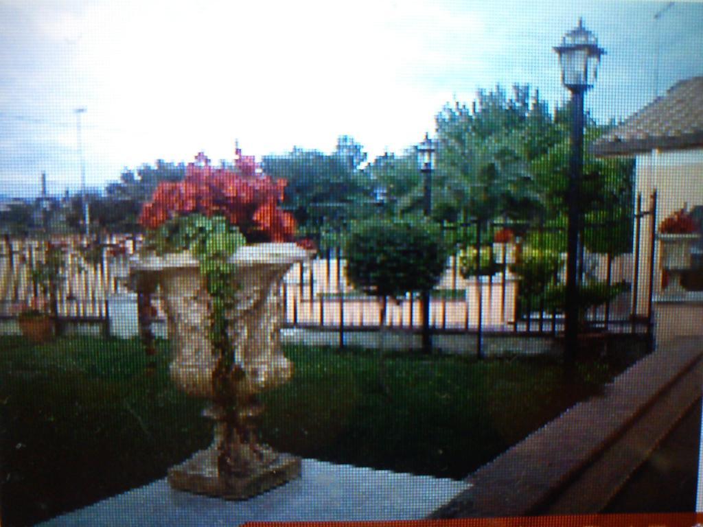 Villa Paradise Resort Gallicano nel Lazio Екстер'єр фото